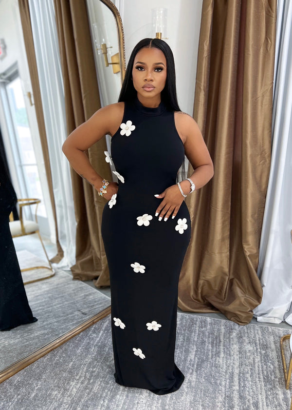 Blooming in black maxi
